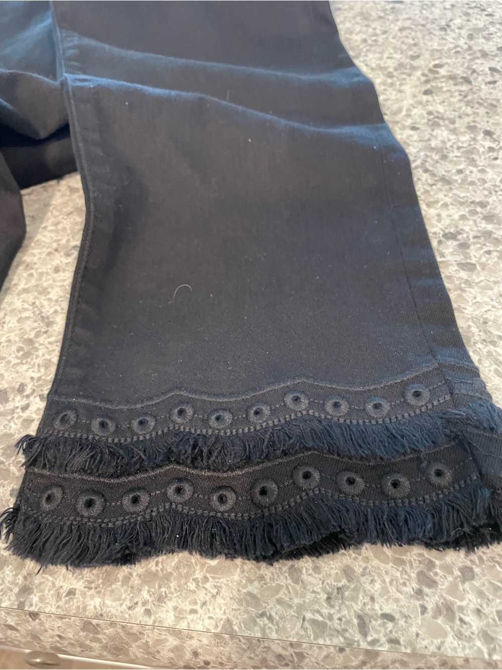 Chico’s So Slimming Girlfriend Slim Leg Crop Black Pants Eyelash
& Eyelet Hems 2 - Picture 3 of 9